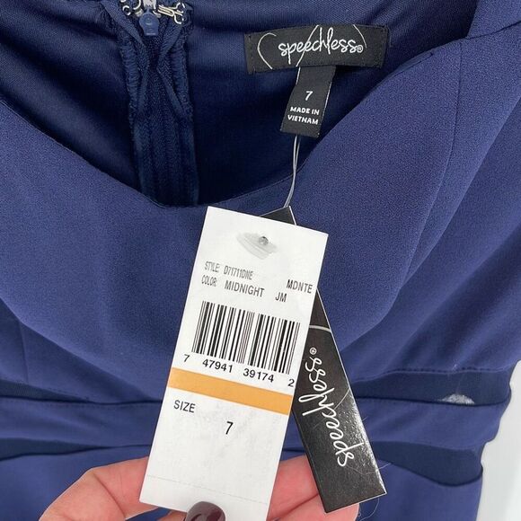 Speechless Womens Cold Shoulder Illusion Contrast Bodycon Dress Midnight Size 7 - Picture 8 of 12